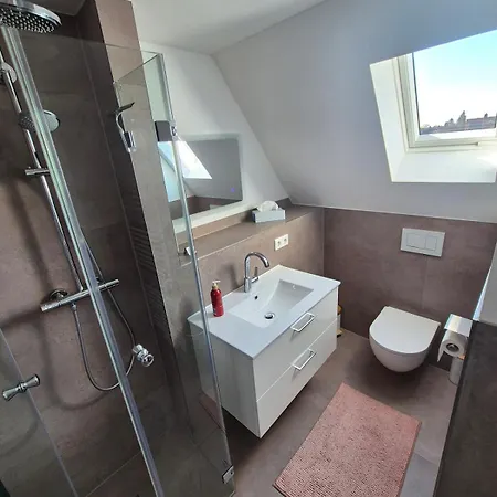 Appartement Modernes In Ruhiger Lage